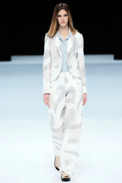 Look 2